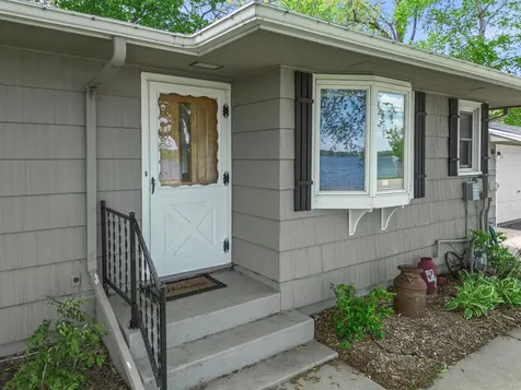 5751 County Road 6 SW Howard Lake MN 55349
