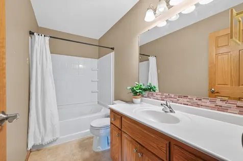 11631 Prospect Curve Woodbury MN 55129