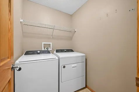 11631 Prospect Curve Woodbury MN 55129