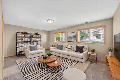 11631 Prospect Curve Woodbury MN 55129