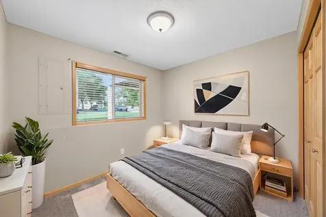 11631 Prospect Curve Woodbury MN 55129