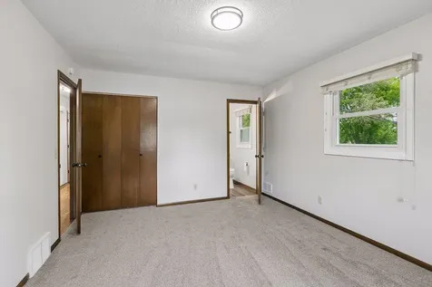 9030 45th Avenue N New Hope MN 55428