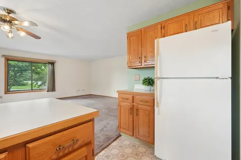 9905 54th Place N Minneapolis MN 55442