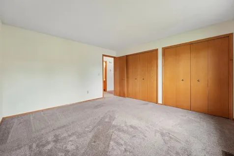 9905 54th Place N Minneapolis MN 55442