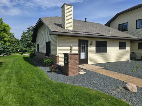 9905 54th Place N Plymouth MN 55442