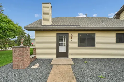 9905 54th Place N Minneapolis MN 55442
