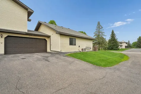 9905 54th Place N Minneapolis MN 55442