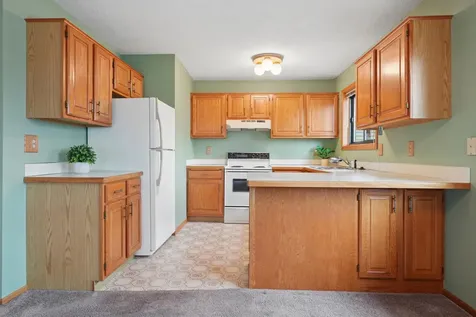 9905 54th Place N Minneapolis MN 55442