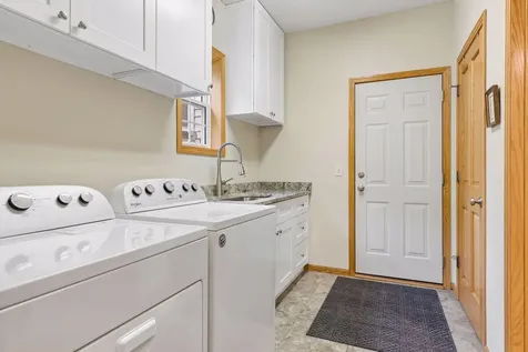 10502 Mississippi Circle N Brooklyn Park MN 55443
