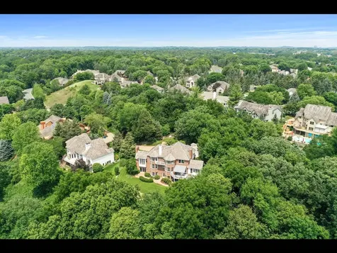 7180 Kenmare Drive Bloomington MN 55438