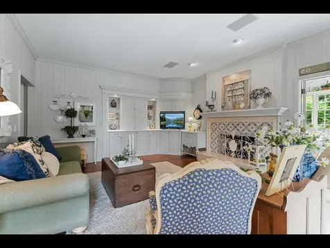 7180 Kenmare Drive Bloomington MN 55438