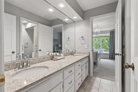 7180 Kenmare Drive Bloomington MN 55438
