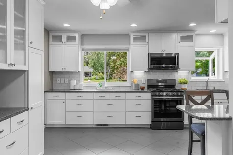 9528 Penn Circle Bloomington MN 55431
