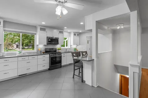 9528 Penn Circle Bloomington MN 55431