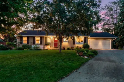 9528 Penn Circle Bloomington MN 55431