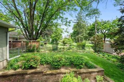 9528 Penn Circle Bloomington MN 55431