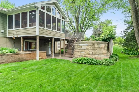 9528 Penn Circle Bloomington MN 55431