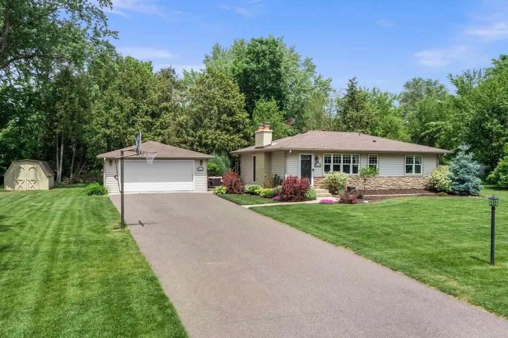 15620 2nd Avenue N Plymouth MN 55447
