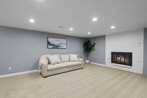 15620 2nd Avenue N Plymouth MN 55447