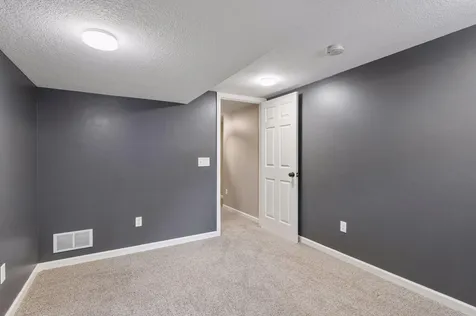 4957 Florida Avenue N Crystal MN 55428