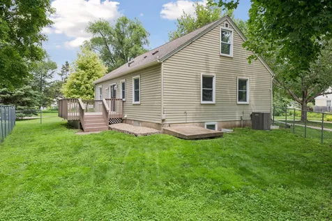 4957 Florida Avenue N Crystal MN 55428