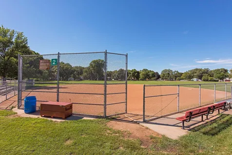 4957 Florida Avenue N Crystal MN 55428