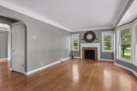 4957 Florida Avenue N Crystal MN 55428