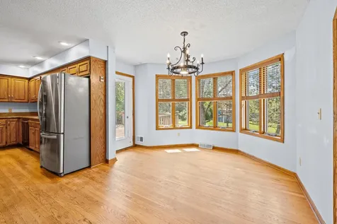 5705 Lois Lane Shoreview MN 55126