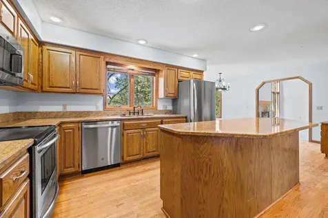 5705 Lois Lane Shoreview MN 55126