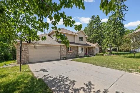 5705 Lois Lane Shoreview MN 55126