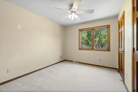 5705 Lois Lane Shoreview MN 55126