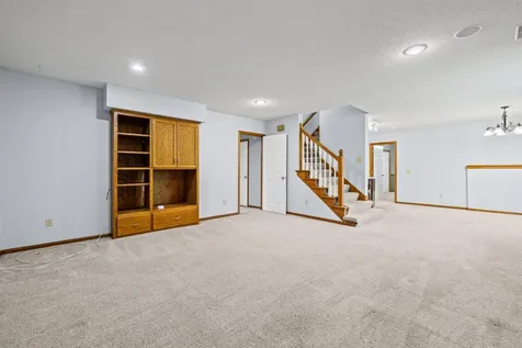 5705 Lois Lane Shoreview MN 55126