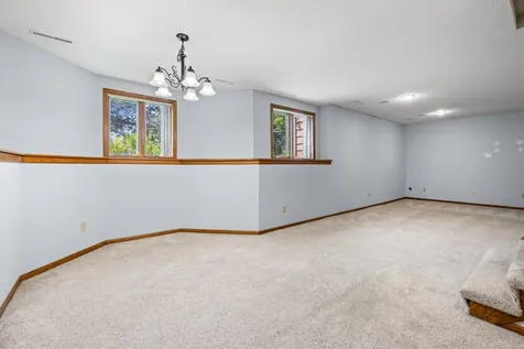 5705 Lois Lane Shoreview MN 55126