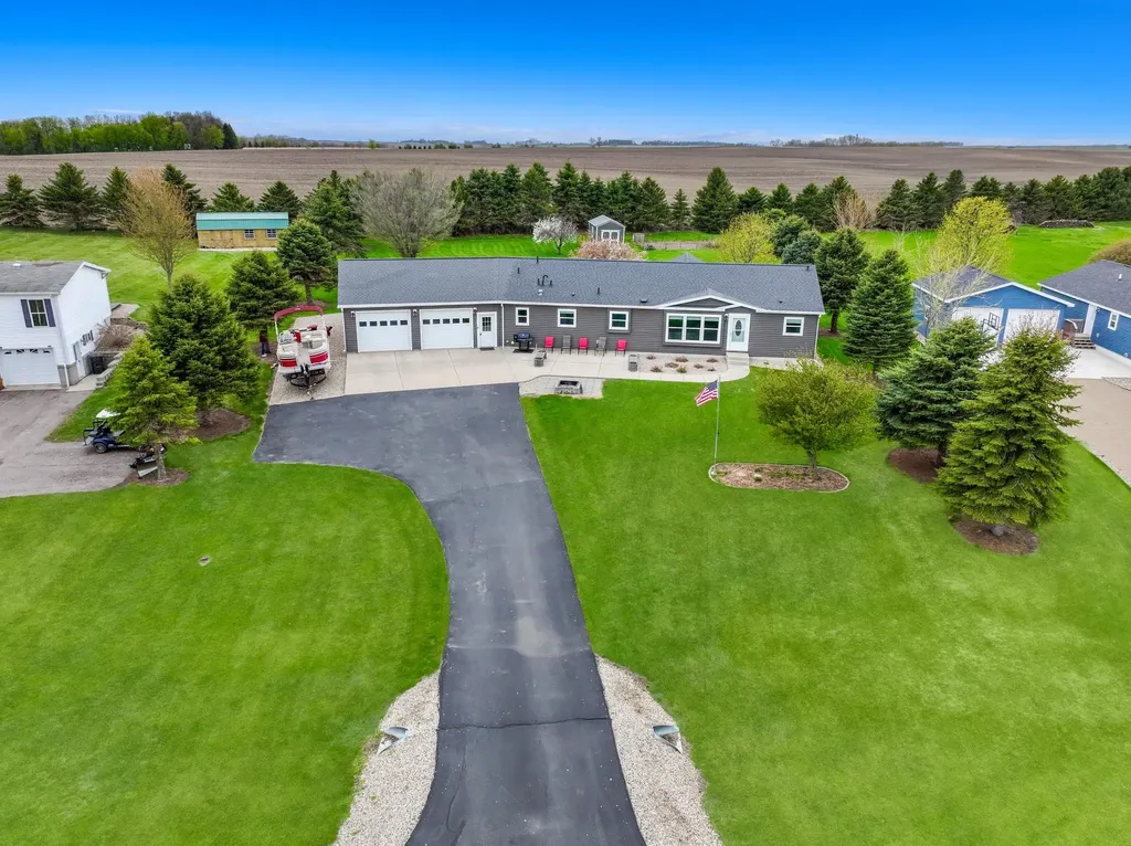 25 Lake Shetek Drive Slayton MN 56172