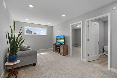 19129 Iden Avenue Lakeville MN 55044