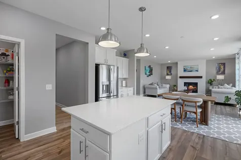 19129 Iden Avenue Lakeville MN 55044