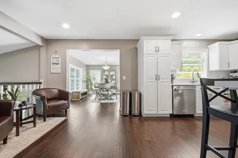 15100 Lac Lavon Drive Burnsville MN 55306