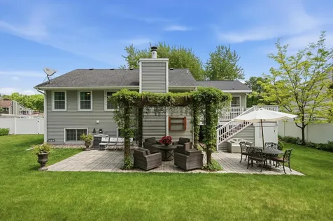 15100 Lac Lavon Drive Burnsville MN 55306