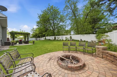 15100 Lac Lavon Drive Burnsville MN 55306