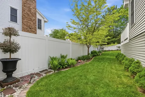 15100 Lac Lavon Drive Burnsville MN 55306