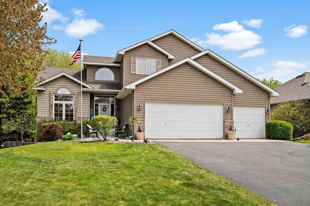 9362 Austrian Pine Avenue N Brooklyn Park MN 55443