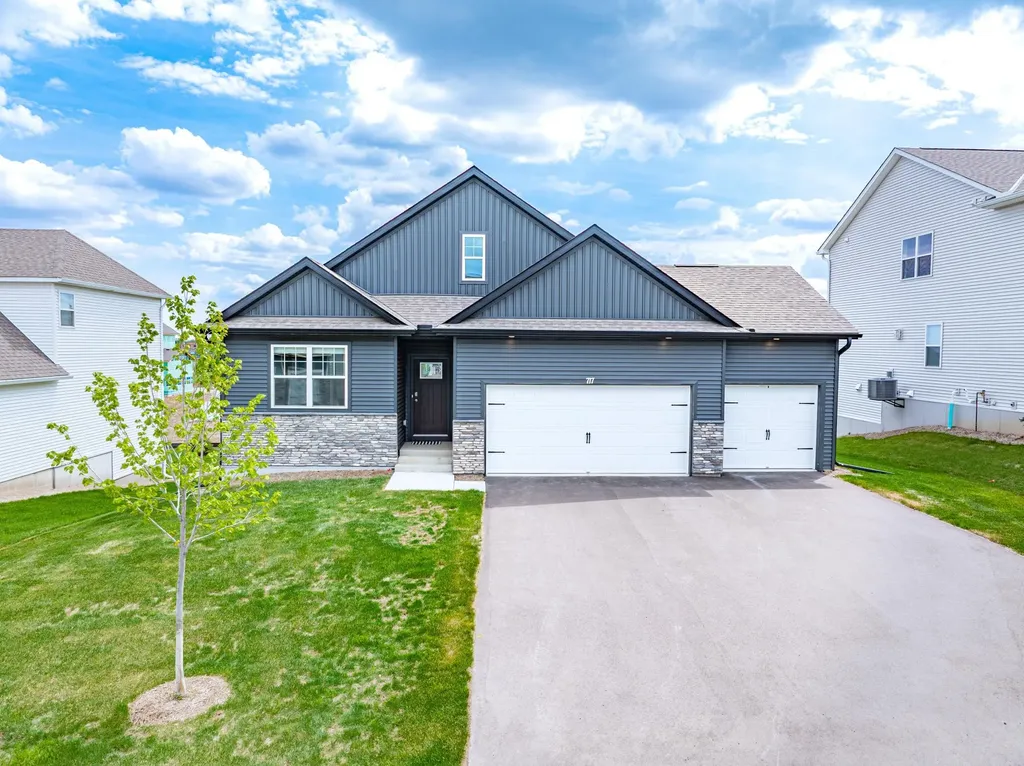 717 Winterberry Lane Waconia MN 55387