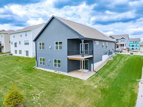 717 Winterberry Lane Waconia MN 55387