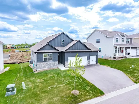 717 Winterberry Lane Waconia MN 55387