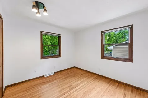 2460 Kewanee Way Golden Valley MN 55422