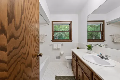 2460 Kewanee Way Golden Valley MN 55422