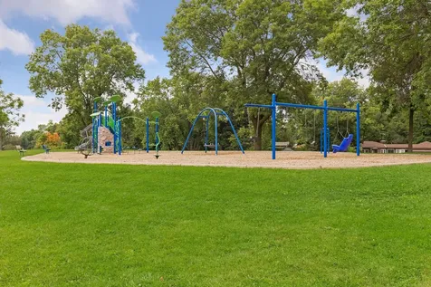 2460 Kewanee Way Golden Valley MN 55422