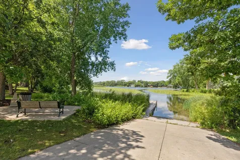 2460 Kewanee Way Golden Valley MN 55422
