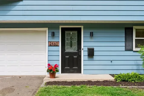 2460 Kewanee Way Golden Valley MN 55422