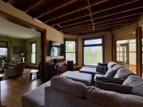 27 S 21st Avenue E Duluth MN 55812